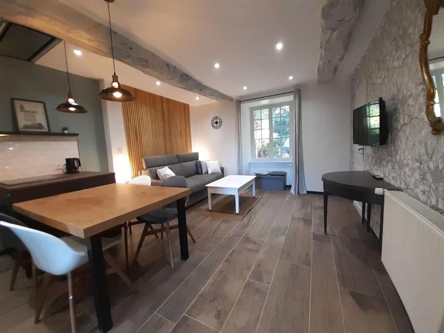 Studio Meuble Avec Terrasse Axe Rennes Saint Malo La Baussaine Eksteriør billede